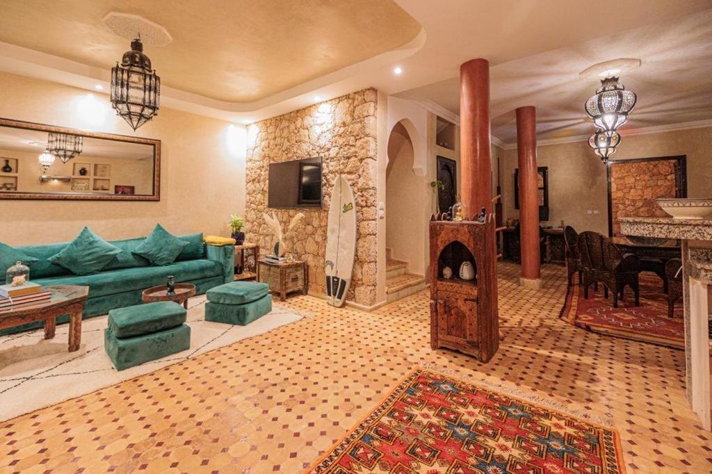 Cheerful 4-Bedroom Home In Mirleft Εξωτερικό φωτογραφία